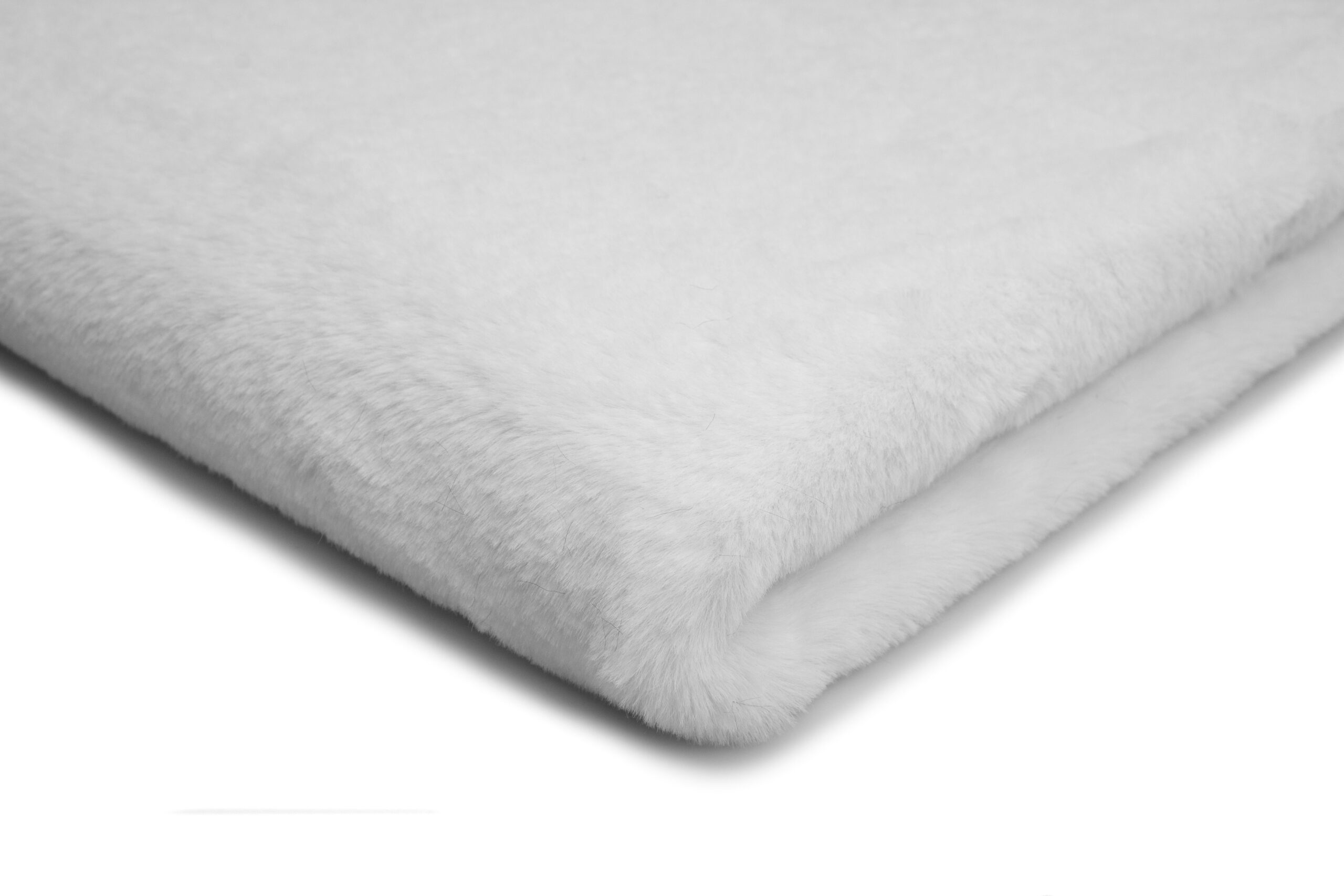 1 A Dzianina Sztuczne Futerko Jednostronne 370 g/m²-,,Biały'' - Przyjemność noszenia i Ciepło, które widać - obrazek 1