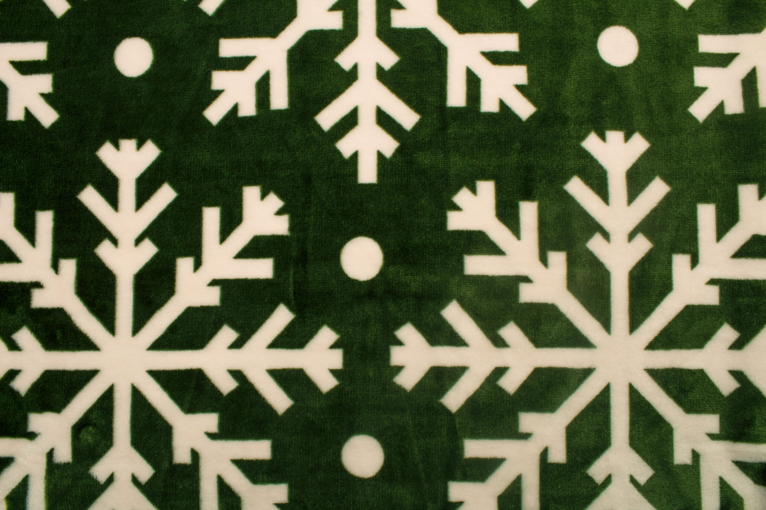 5 D Dzianina Minky Plush Drukowany 280g/m² - ŚNIEŻYNKI na Zielonym tle– Miękkość, kolory i wzory, które zachwycają - obrazek 1