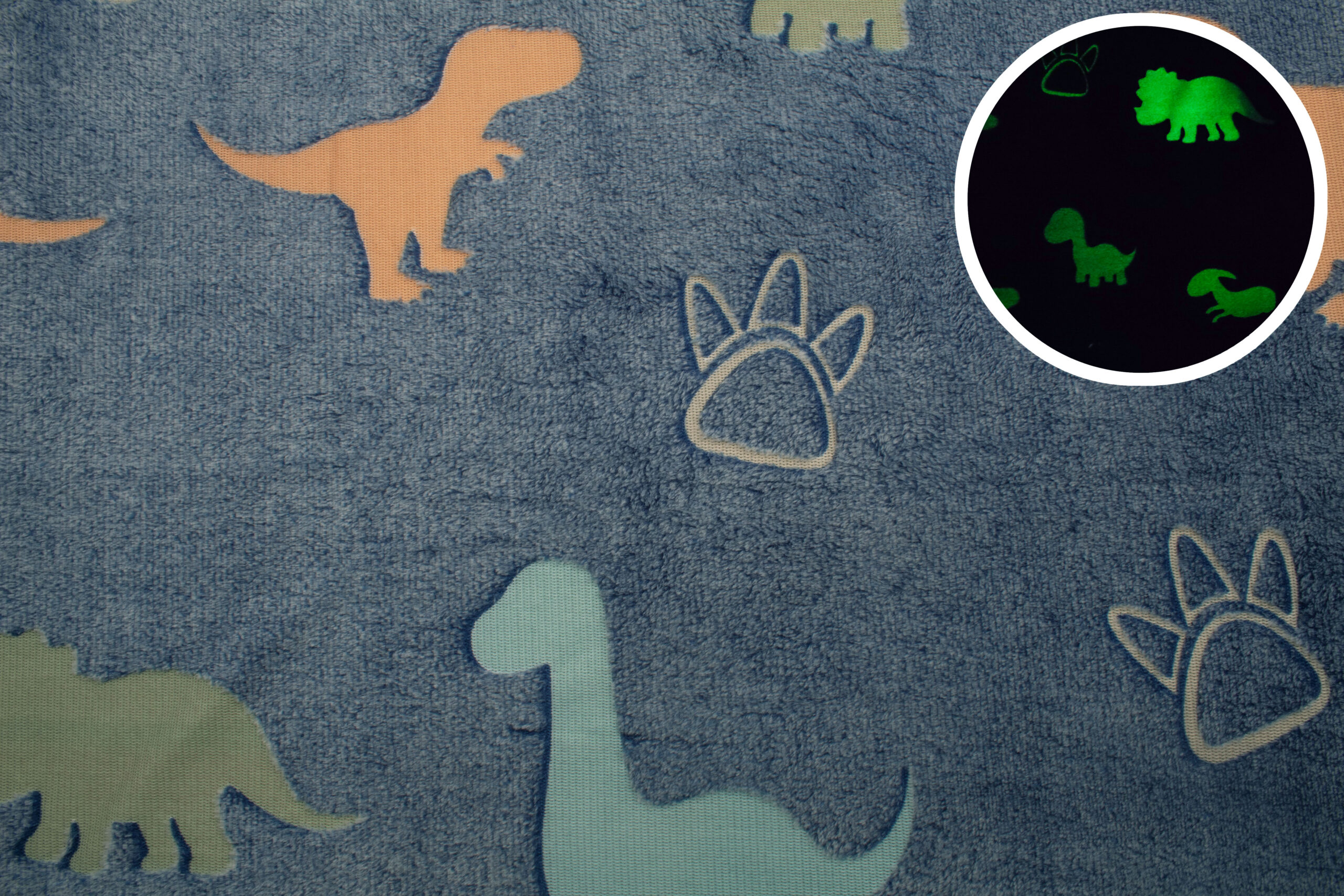Dino łapka D Dzianina Minky Plush Świecący w ciemności 300g/m² -Wzór DINOZAURY Z ŁAPKĄ ,,Niebieski'' – Miękkość, którą kochasz - Efekt WOW po zmroku - obrazek 1